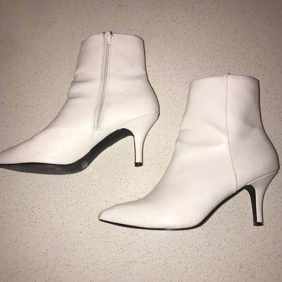 charlotte russe white booties